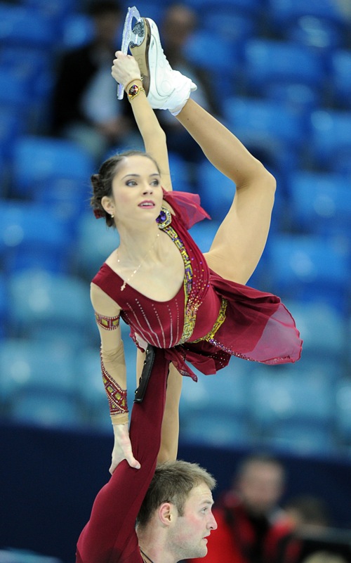 Фоторепортаж о выступлении Веры Базаровой и Юрия Ларионова на сочинском Гран-при. Фото: Julian Finney/Getty Images Фоторепортаж о выступлении Веры Базаровой и Юрия Ларионова на сочинском Гран-при. Фото: Julian Finney/Getty Images